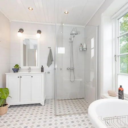 Nyaraló Sunny Paradise By The Sea *